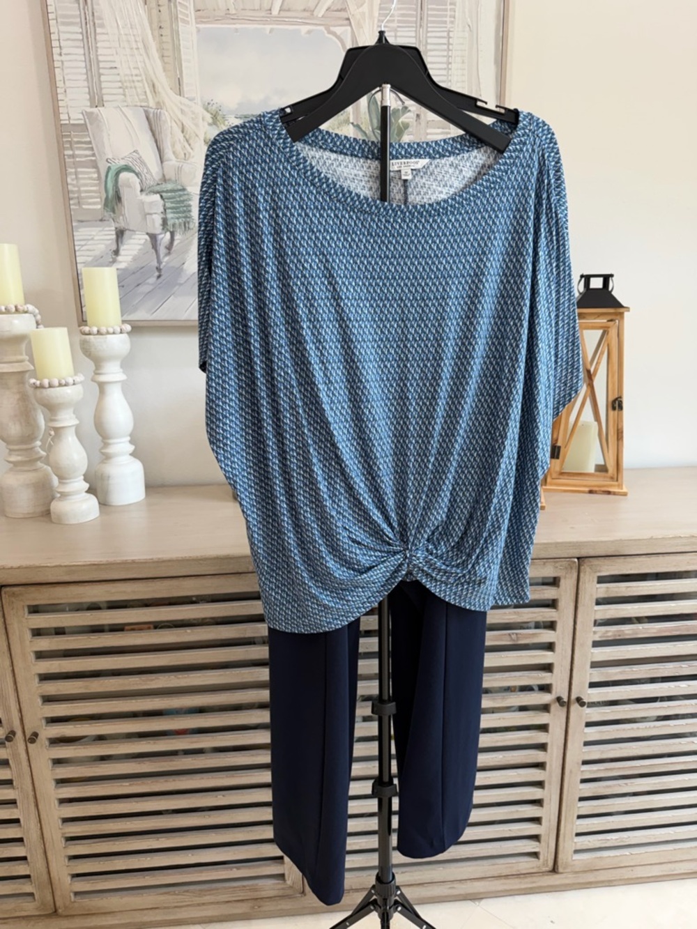 Liverpool Los Angeles Blue Pattern Twist-Front Women's Top